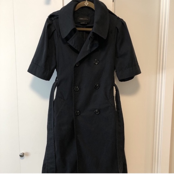 🆕 BCBGMAXAZRIA Short-Sleeve Navy Trench Coat - Picture 2 of 6